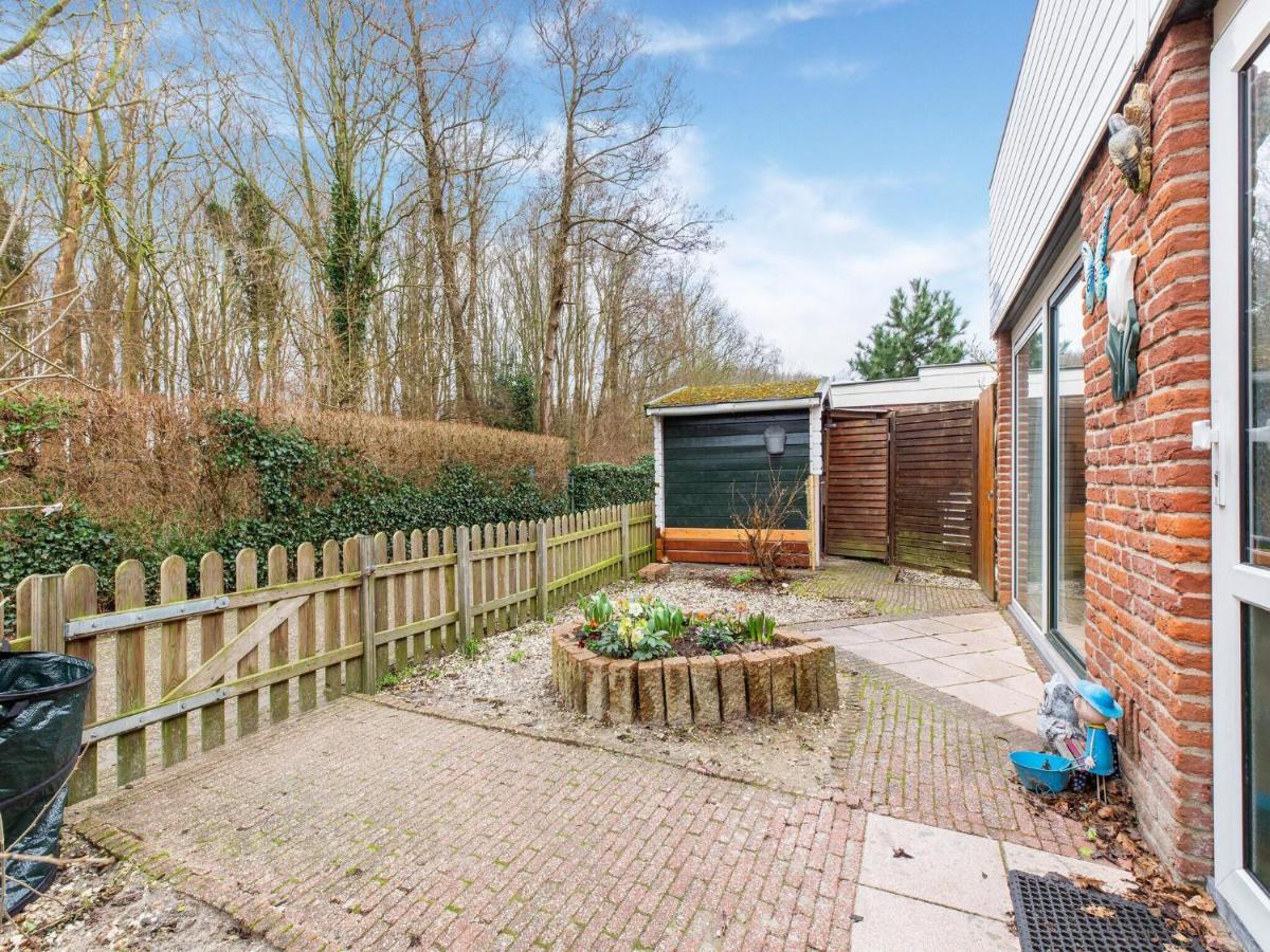 Endearing Holiday Home In Noordwijkerhout With Garden Bbq Eksteriør bilde